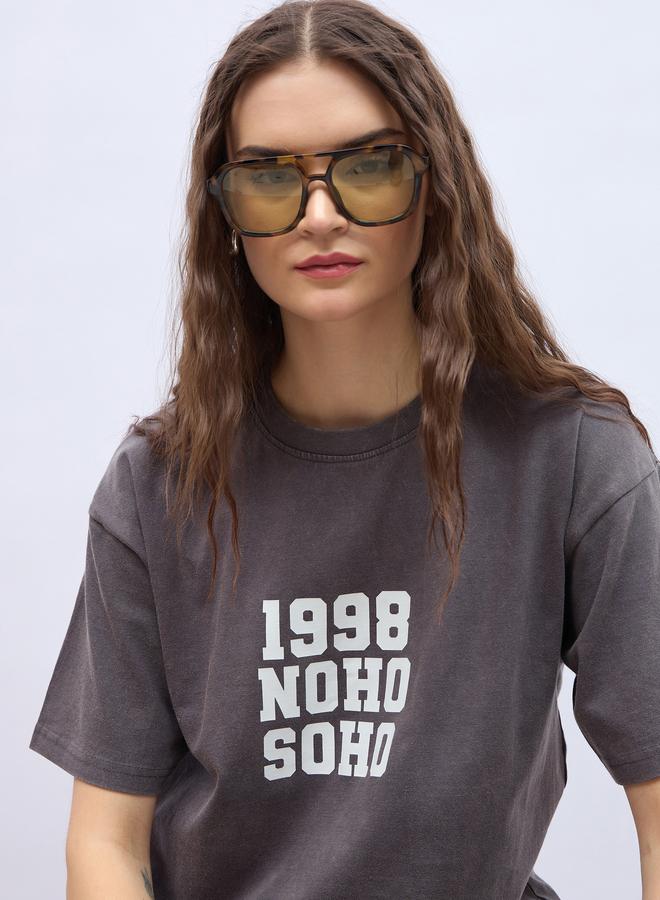 Styli Styli Slogan Print Acid Washed Longline Oversized T-Shirt - Image 4