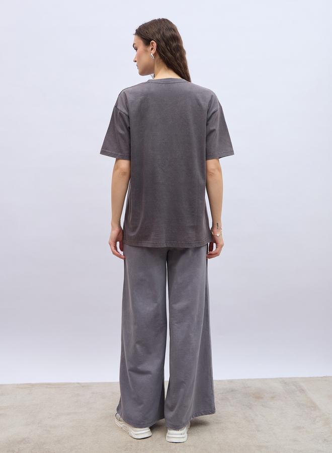 Styli Styli Slogan Print Acid Washed Longline Oversized T-Shirt - Image 5