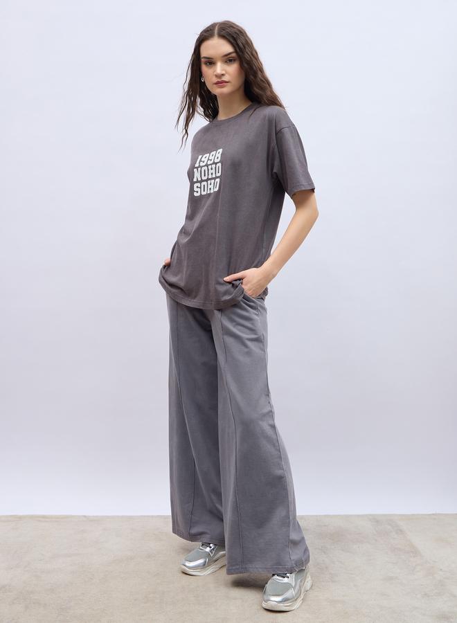 Styli Styli Slogan Print Acid Washed Longline Oversized T-Shirt - Image 3