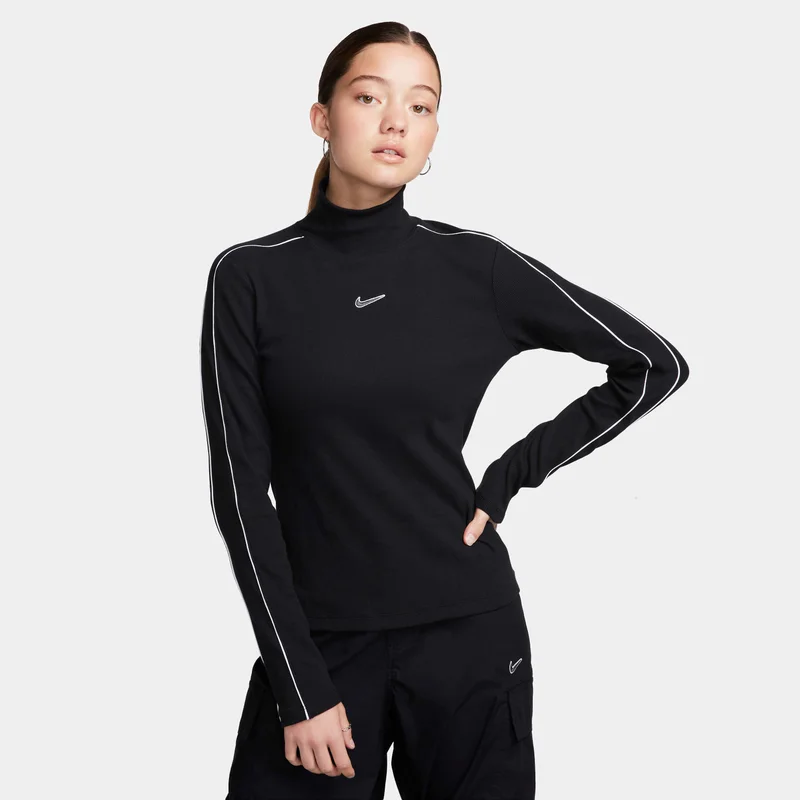 Nike Women's Sportswear 1/2-Zip Top