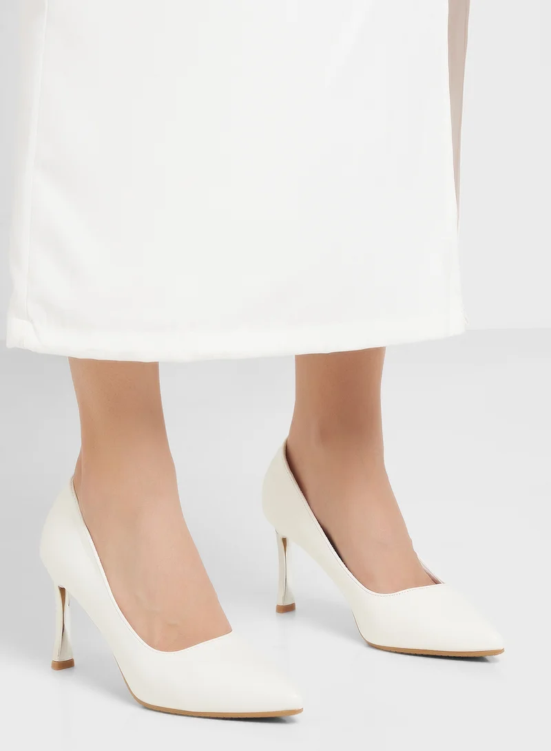 ايلا مضخة كلاسيكية أساسية