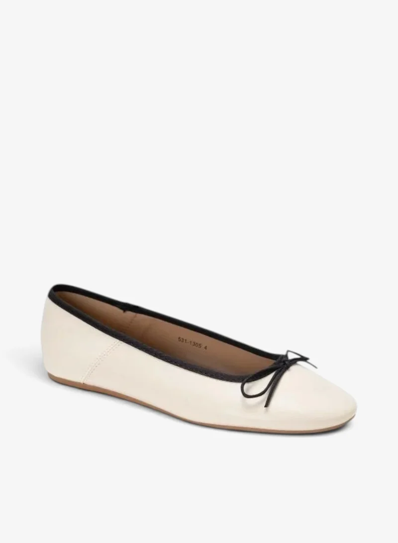 Bata Classic Everyday Flat