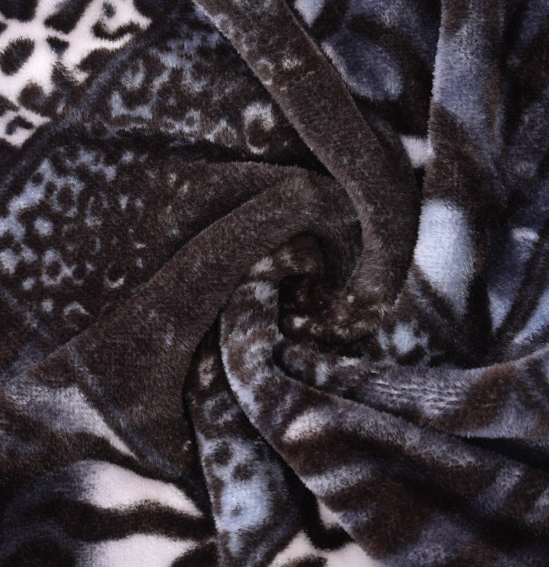 RRC Super Soft Tiger Printed Double Bed Mink Blanket with Satin Border Size 228 X 228 Cm and 1800 Grams,Pack of 1 Ideal for Light to Medium Winter, AC Use, Travel Blanket & Camping - Image 5