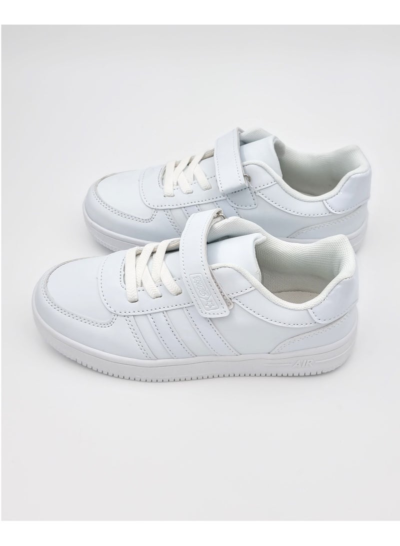 White Kids' Sneakers - Practical and Stylish Design - Image 4