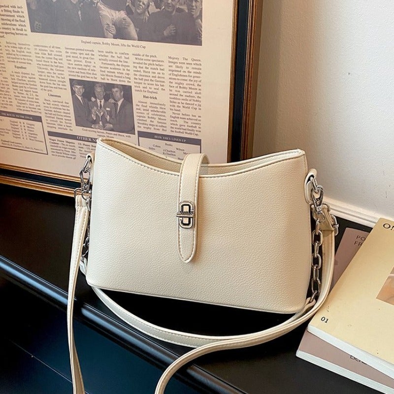 QUARRYUS Women Luxury Vintage Lock Chain Hobo Bag Large Capacity Shoulder Crossbody Handbag - Image 3