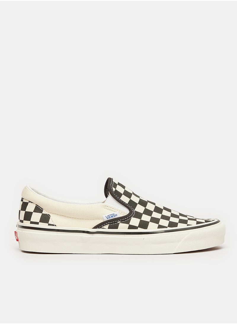 UA CLASSIC SLIP-ON 9 - pzsku/Z23D43AA8151723E654AEZ/45/_/1729605465/e04fa4f7-9ad8-4dba-ae9e-7b7f321e5d1a
