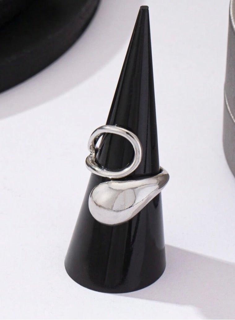 إيكوال خاتم نسائي من الاستانلس ستيل انيق وعصري باللون الفضي بمقاس موحد - Image 2