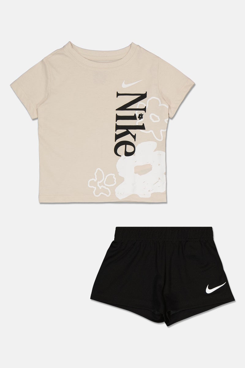Nike Toddlers Girl 2 Pcs Graphic Print T-shirt And Shorts Set, Multicolor - Image 2