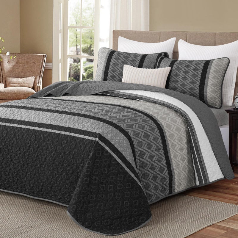 Dinjoy King Size Quilt Set Boho, Soft 3 Pieces Striped Fall Bedspreads Dark Grey Quilts Bedding Sets Boho Lightweight Quilted Coverlets Set Black for Men Bed 110"x90" - Image 1