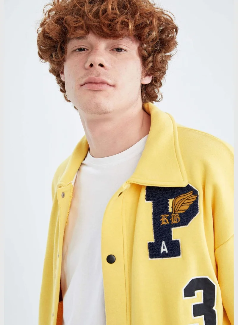 ديفاكتو Regular Fit Long Sleeve Slogan Print Shacket