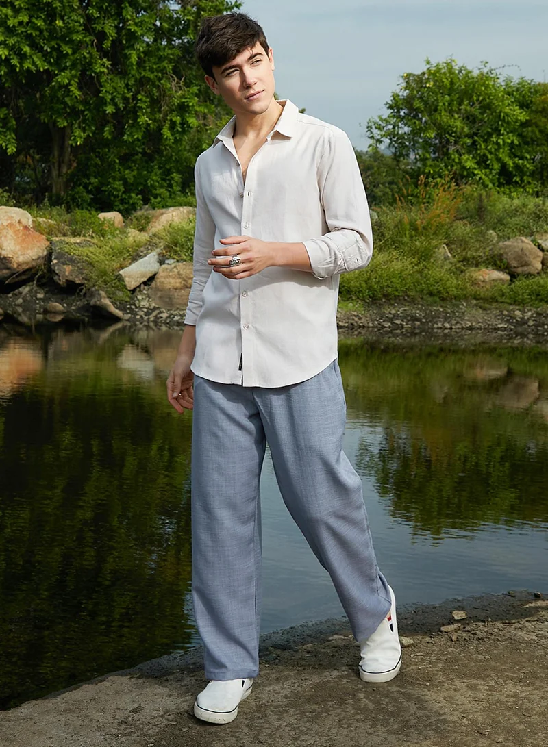Campus Sutra Men's Daisy White Solid Regular Shirt