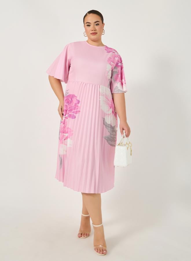 Styli Floral Pleated Dress  - Image 3