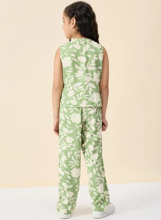 Stylo Bug Floral Print Sleeveless Top and Pants Set by Styli