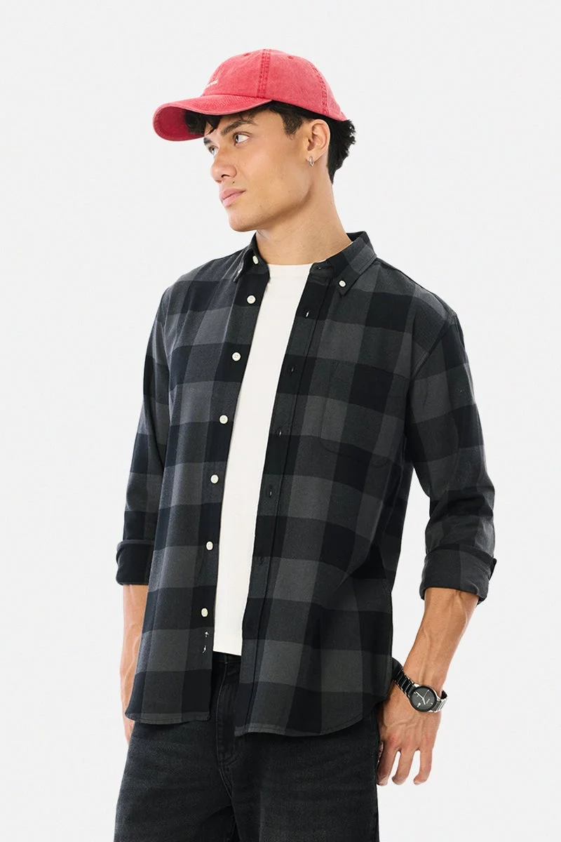 سنيتش قميص كاروهات بقصة ضيقة من الفلانيل خفيف الوزن