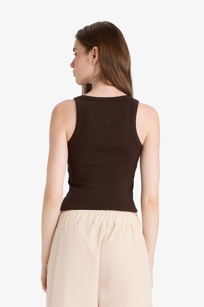 ديفاكتو امرأة رياضية ذات رقبة واسعة - Image 4