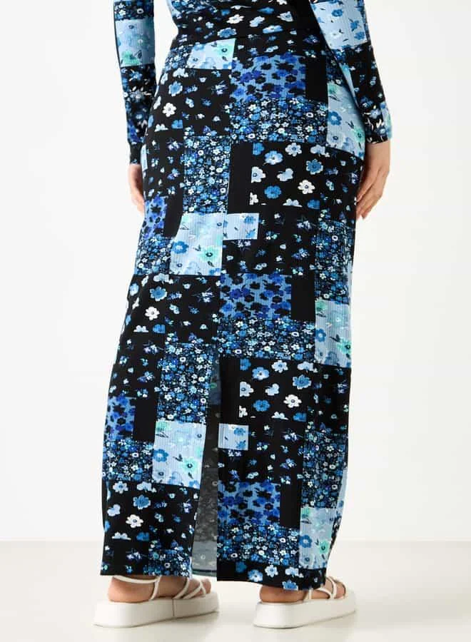 Lee Cooper Lee Cooper Floral Print Maxi Skirt with Slit Detail