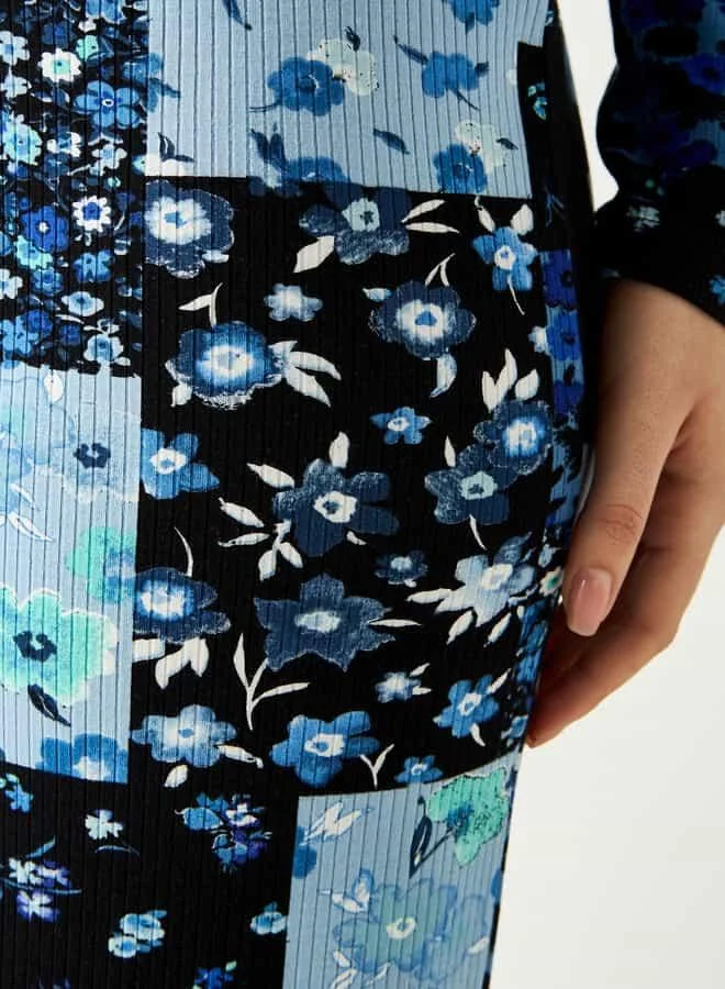 Lee Cooper Lee Cooper Floral Print Maxi Skirt with Slit Detail