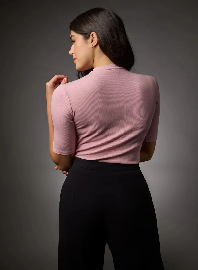 Zigzag Short Sleeve High Neck Rib Top- Salmon Pink