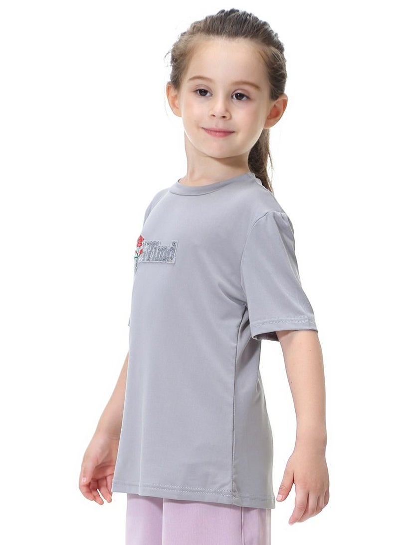 Loquat Girl's Round Neck Short Sleeve T-Shirt Grey  - Image 2