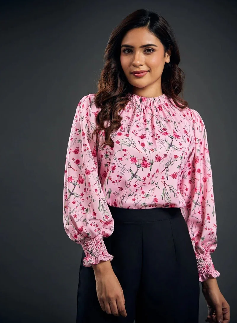 Zigzag Neck Detailed Long Sleeve Pink Satin Smocked Top