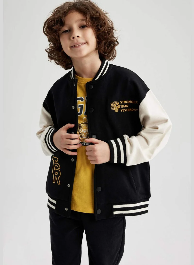ديفاكتو Boy Oversize Fit Bomber Long Sleeve Knitted Cardigan