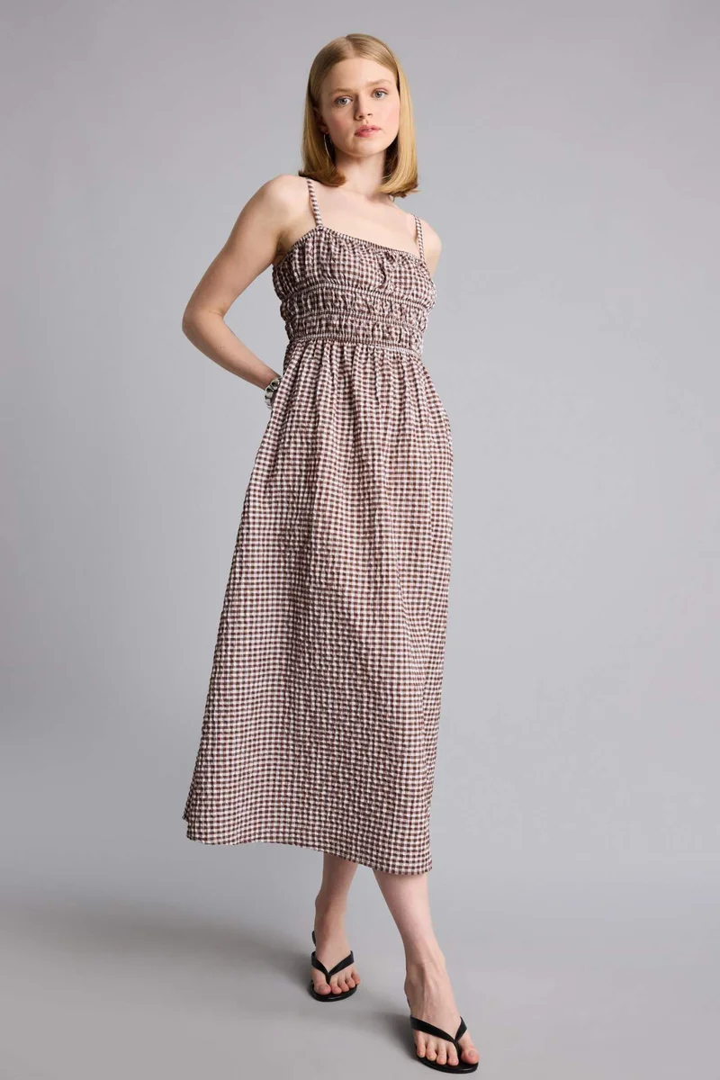 ديفاكتو Square Neck Gingham Textured Strappy Maxi Dress