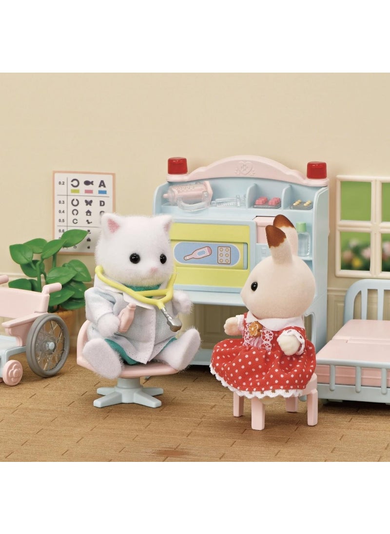 Sylvanian Families Village Doctor Starter Set 5705  - Image 4