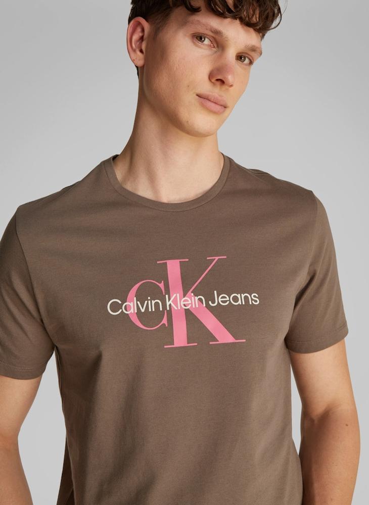 Calvin Klein Jeans Hero T-Shirt  - Image 3