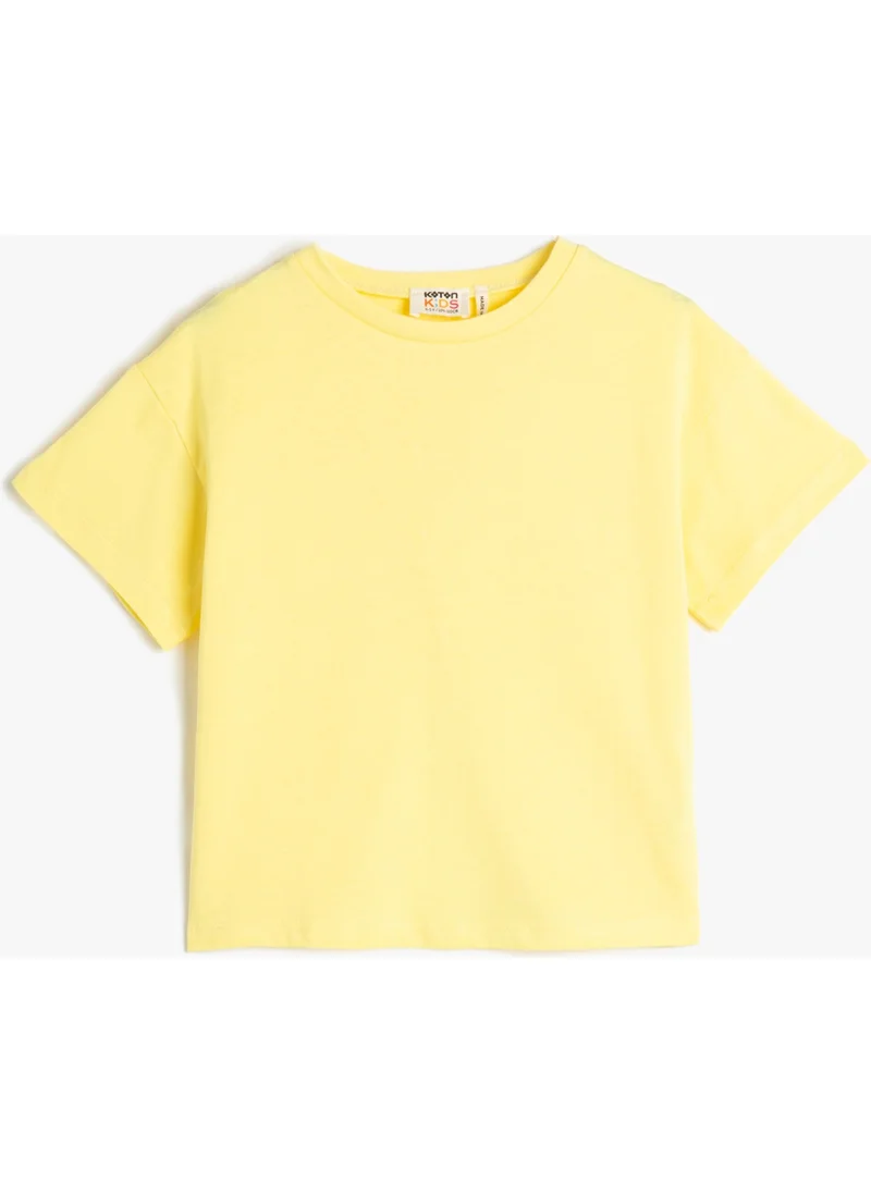 كوتون Basic T-Shirt with Back Window Detail Short Sleeve Crew Neck Cotton