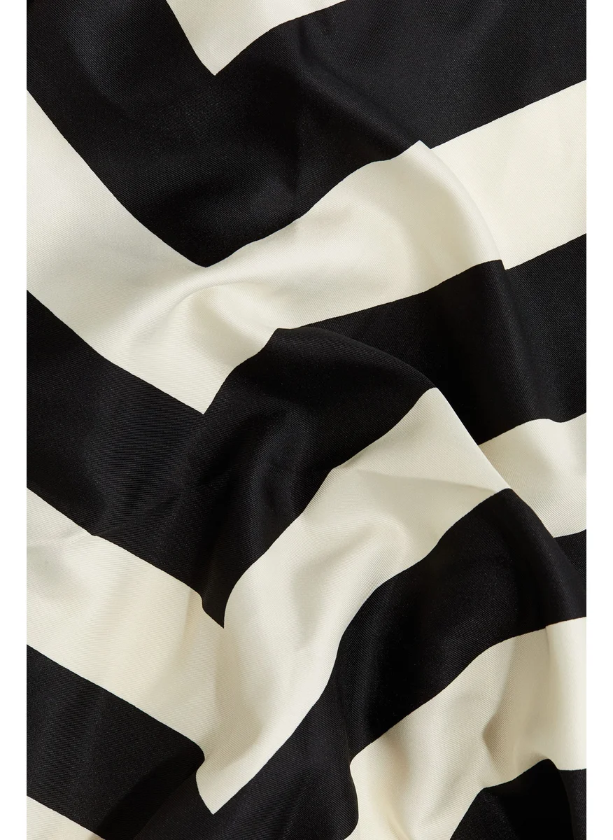 H&M Patterned Scarf