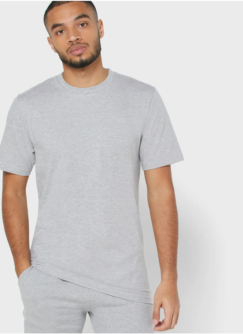 Seventy Five Basics Essential Crew Neck T-Shirt