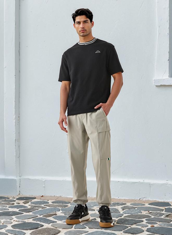 كابا تيشيرت كابا بطبعة شعار مع حواف متباينة - Image 2