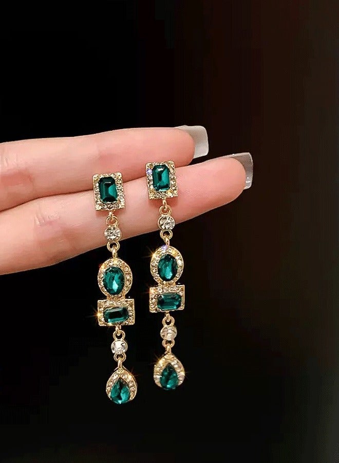 أقراط أذن طويلة عبثية للنساء، أقراط أذن زيركون أخضر مطلحة بالذهب للعرايس، ألماس فاشني سميك للمناسبات - Image 1