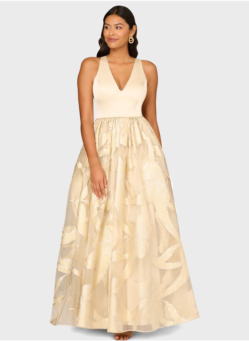 AIDAN MATTOX - V-Neck Printed Dress - Image 1