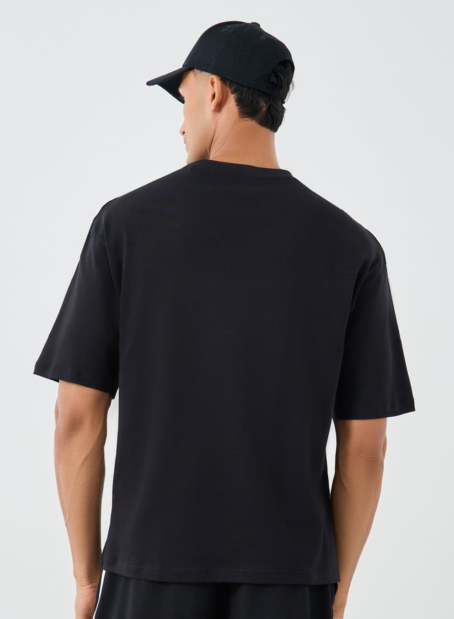 Styli Men Black Interlock Oversized T-Shirt with Pocket - Image 4