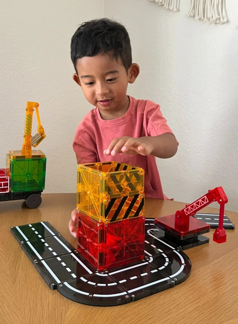 MAGNA-TILES Builder 32 Piece Set