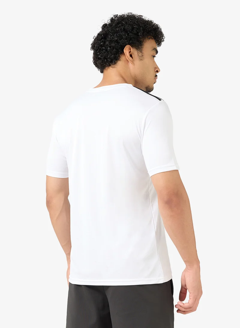 فورورد ملابس رياضية