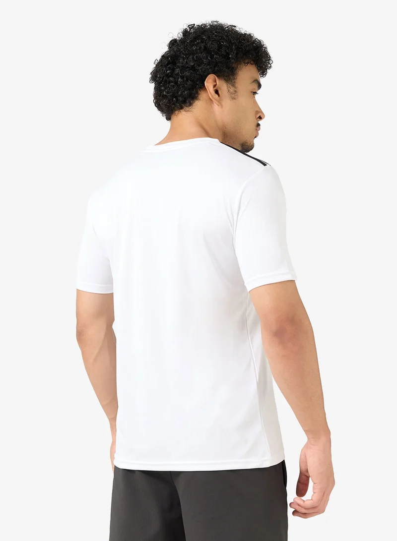 فورورد ملابس رياضية