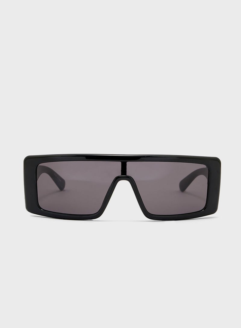 Calvin Klein Jeans Ckj23655S Oversized Sunglasses - Image 2