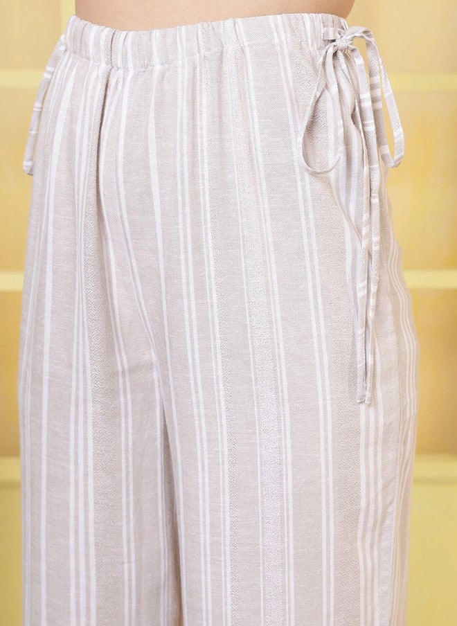 Rue Collection بلوزة وسروال قطن مخطط بيج للنساء - Image 3