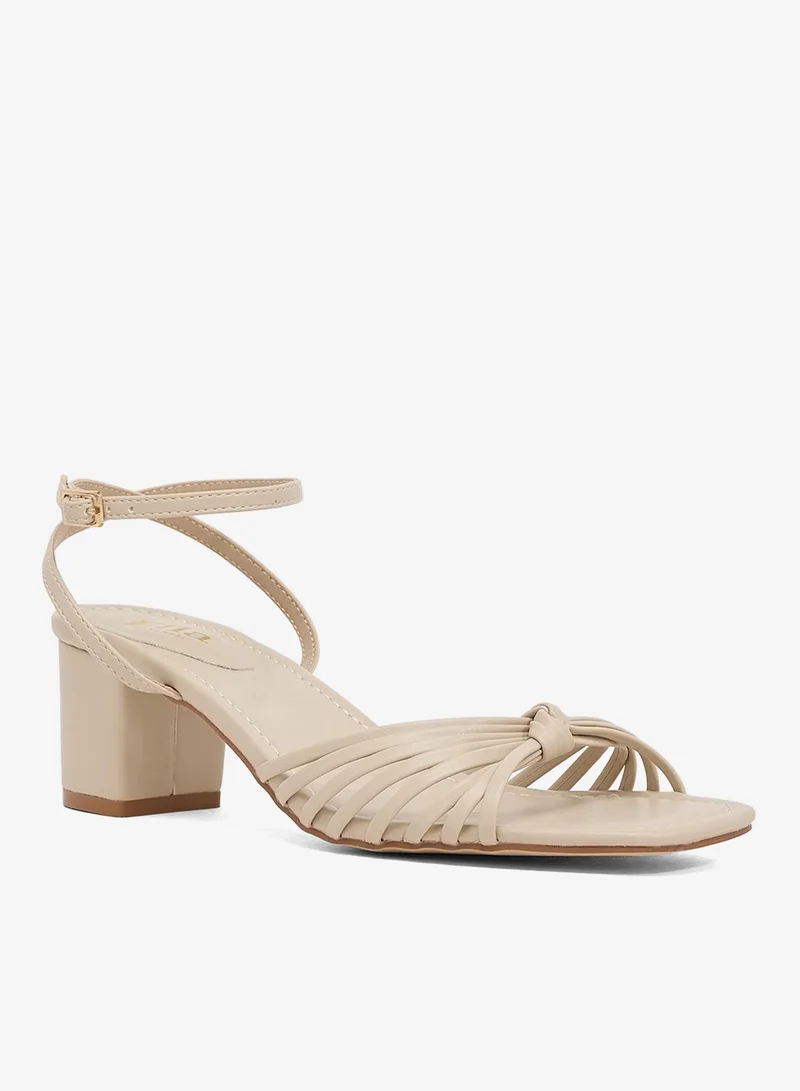 ايلا صندل نسائي بكعب عريض