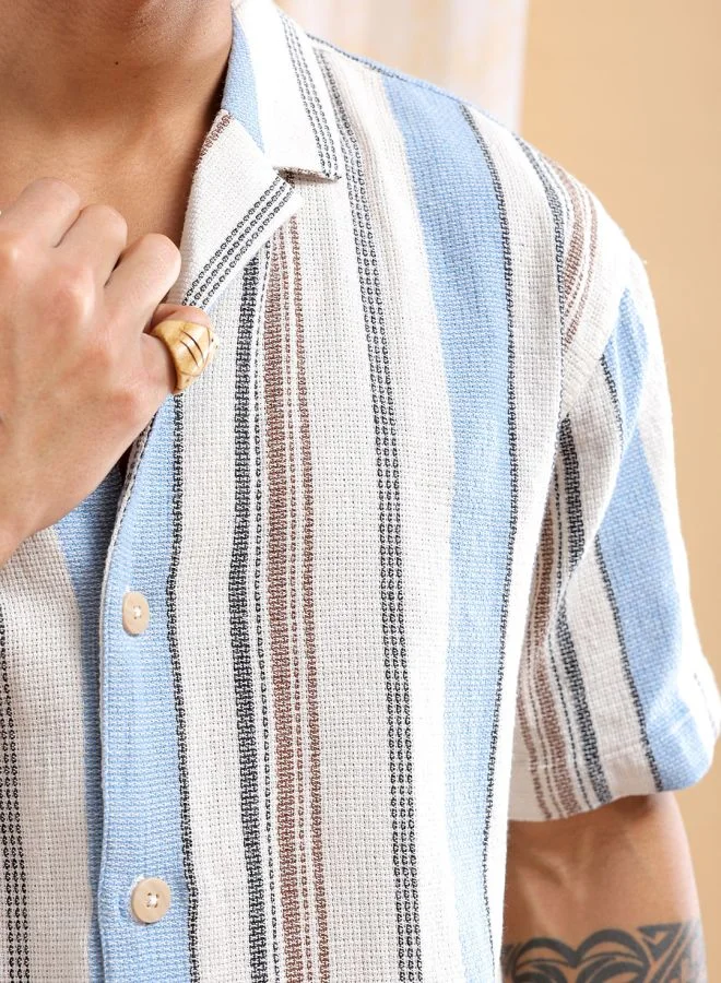 شركة المرآب الهندية Men Relaxed Fit Striped Half Sleeves Cuban Collar Resort Wear Shirt