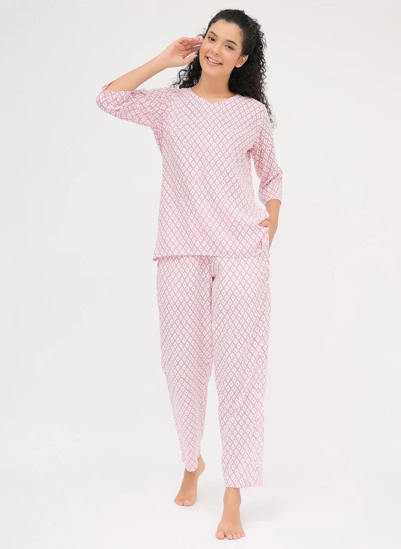Clovia Clovia Geometric Print Kurta Top & Pyjama Set in White - Rayon