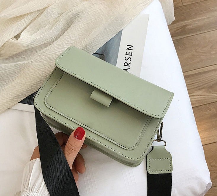 New Small Bag Women'S 2023 Spring New Trendy Ins All-Match Wide Shoulder Strap Small Square Bag Retro Shoulder Crossbody Bag - Image 1