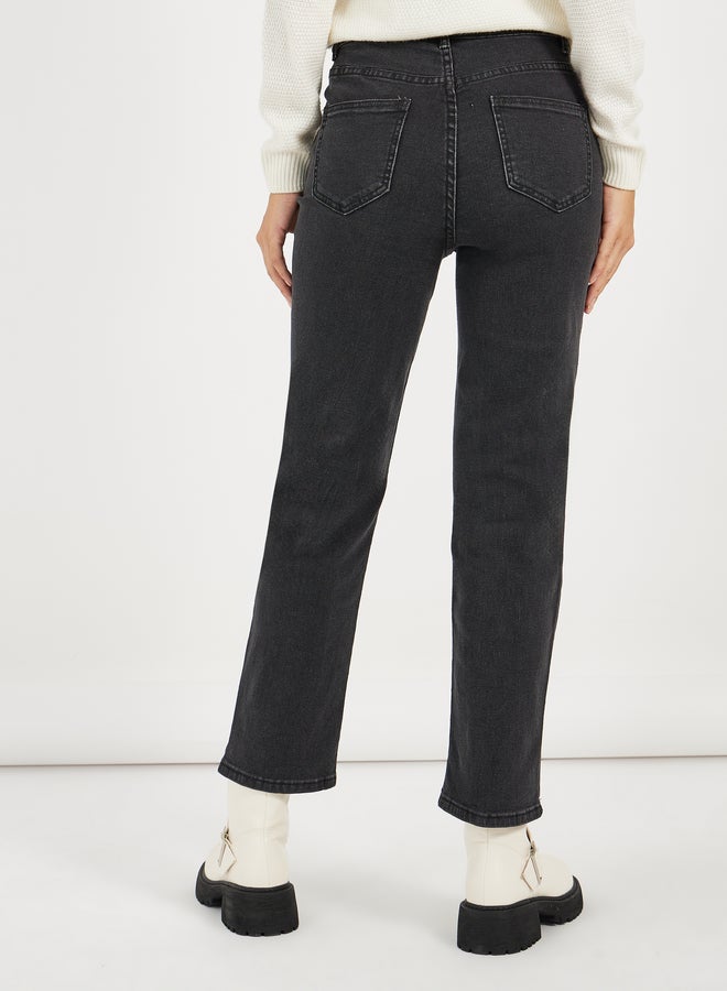 Styli Mid Rise Washed Ankle Length Mom Jeans  - Image 4