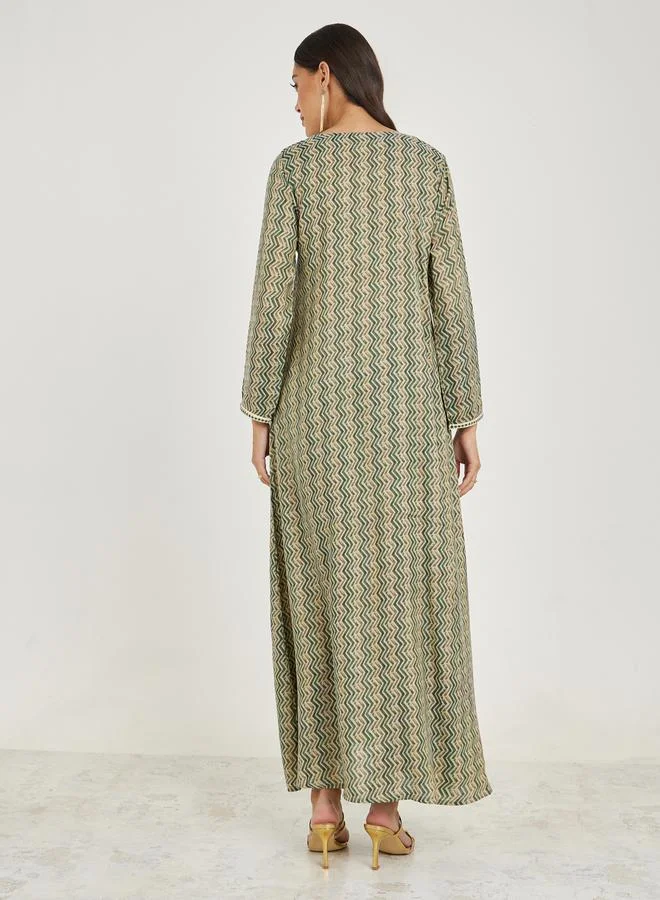 Styli Embroidery Neck Chevron Print Cotton Jalabiya
