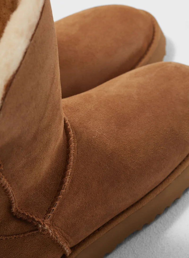 UGG Classic Cuff Short Booties