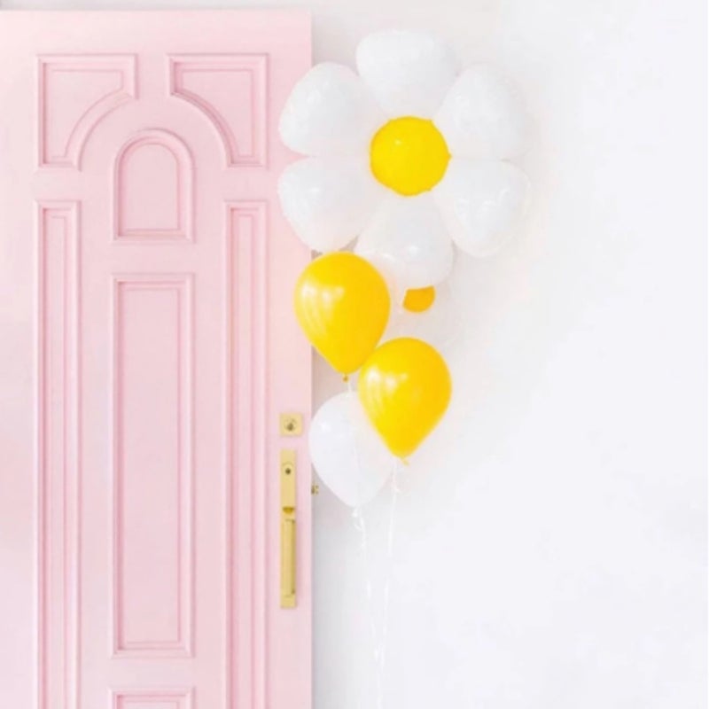 Giant Daisy Balloons Set of 10 - Image 2