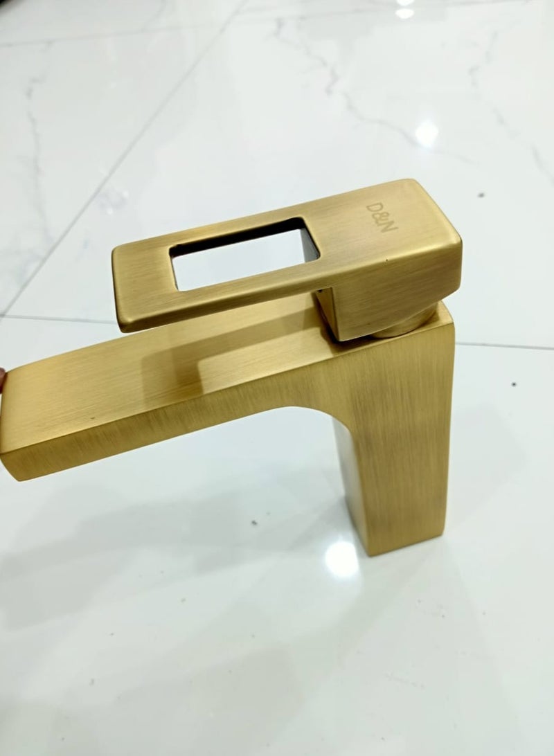 D&N Single-Handle Brass Basin Faucet - Hot and Cold Water Mixer Tap - Image 5