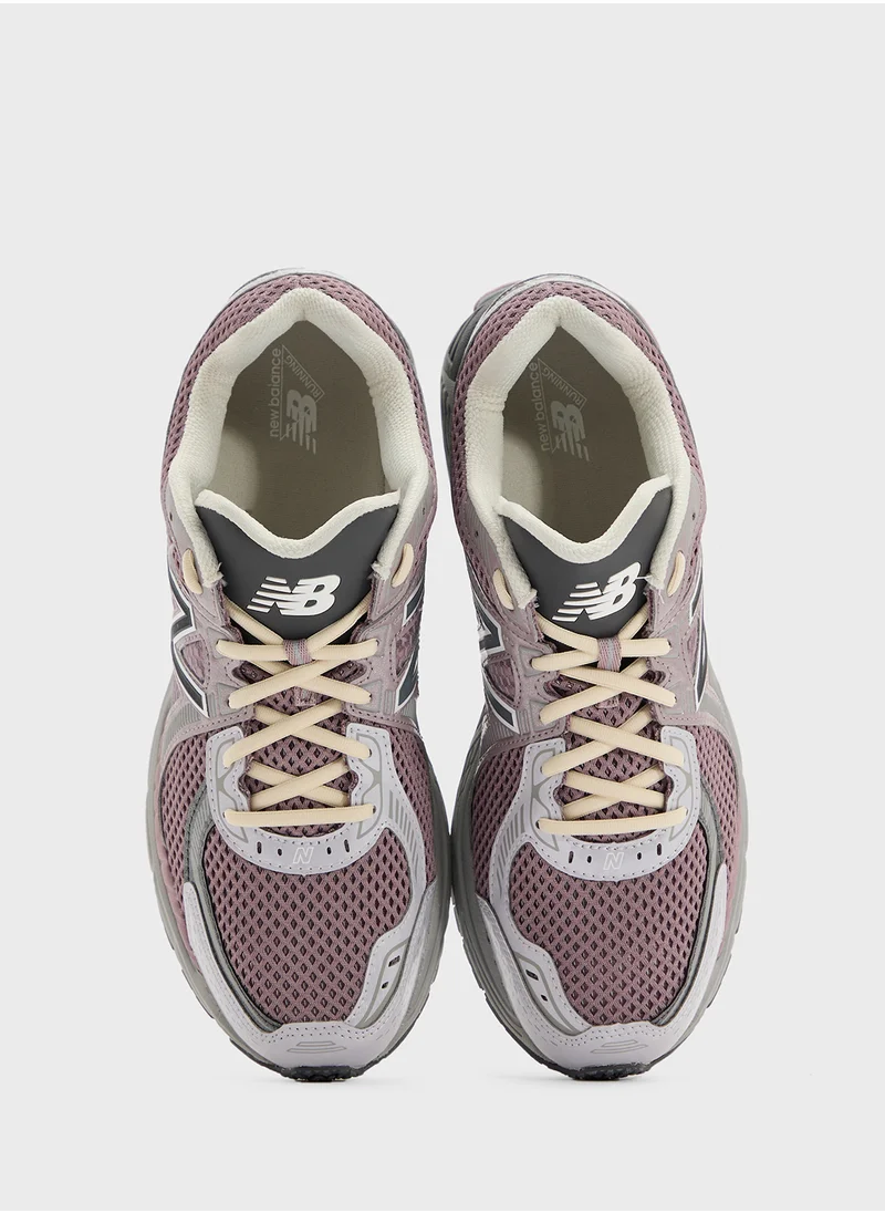 New Balance 860v2